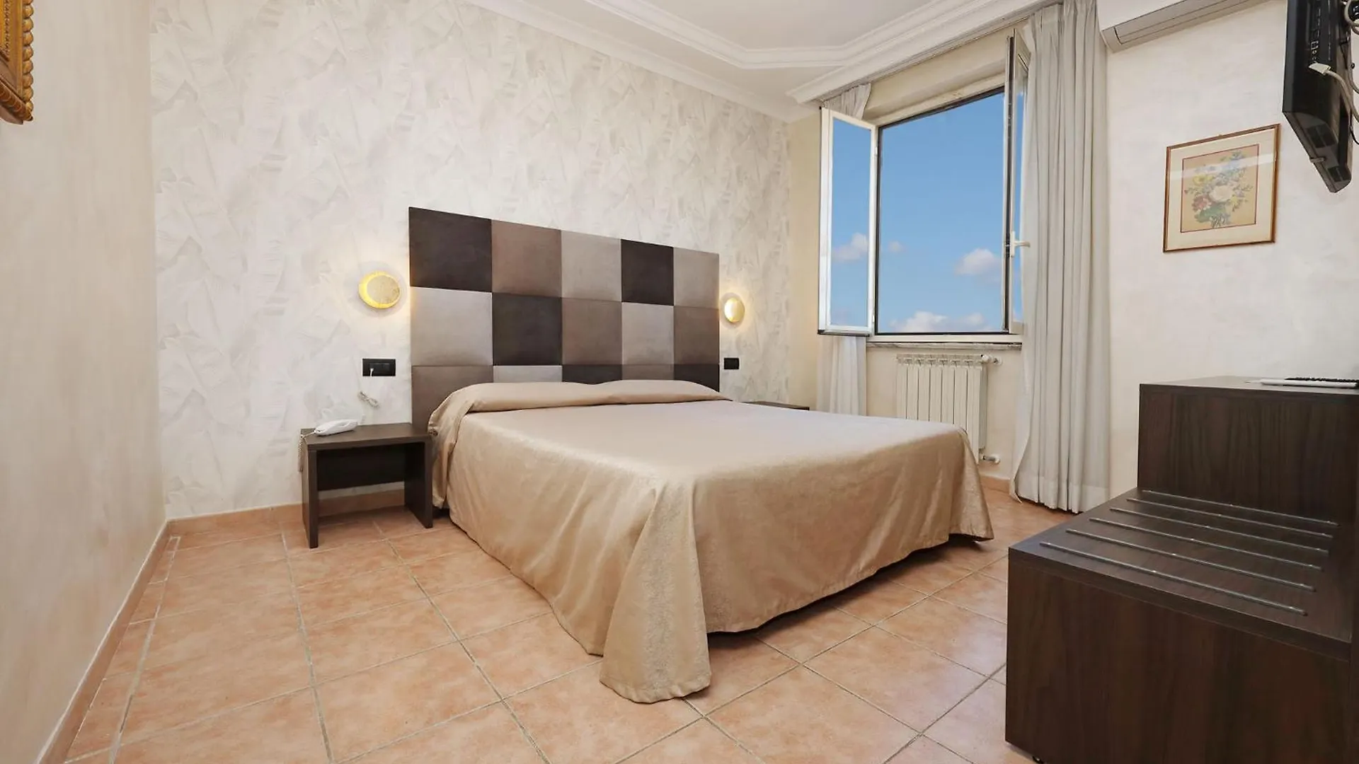 ***  Hotel Rimini איטליה